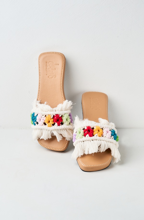 Simply Macrame Sandal